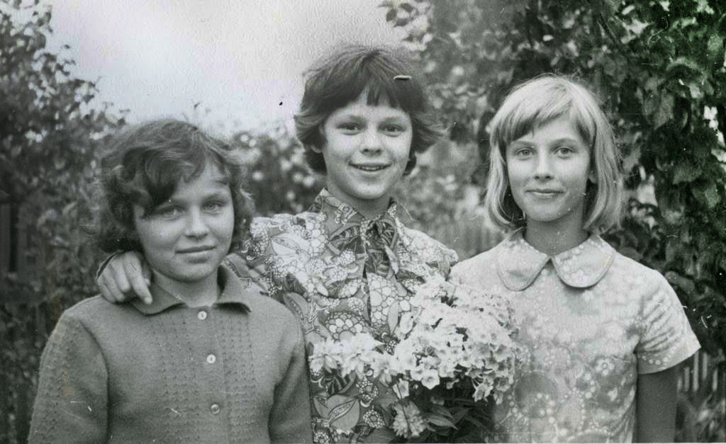 1975 авг Света Панькина,Марина Ира